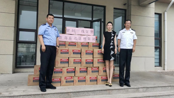 炎夏送清凉第一站——崂山区交警大队
